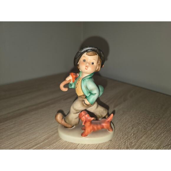 Vintage Hummel Figurine "Strolling Along" TMK 6 #5 5" Goebel Figure Germany - Picture 1 of 8